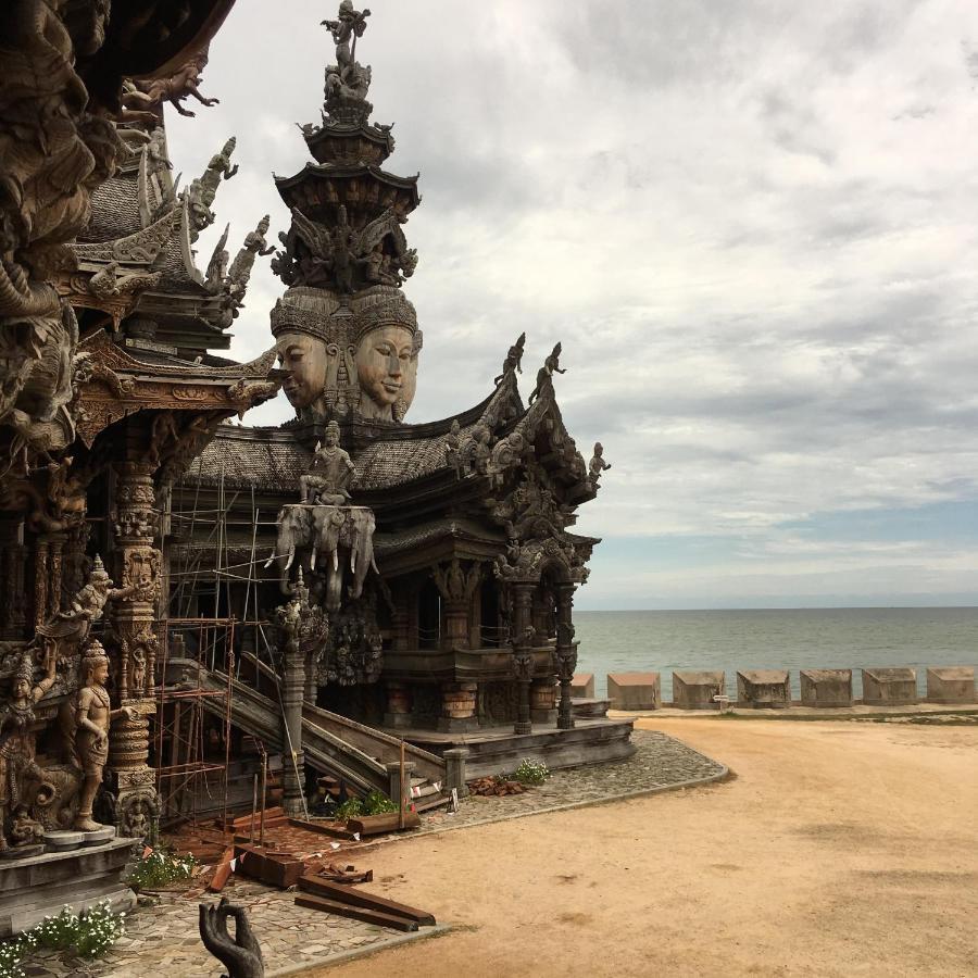 Bed & Breakfast View Talay 1b By Franco Jontiem